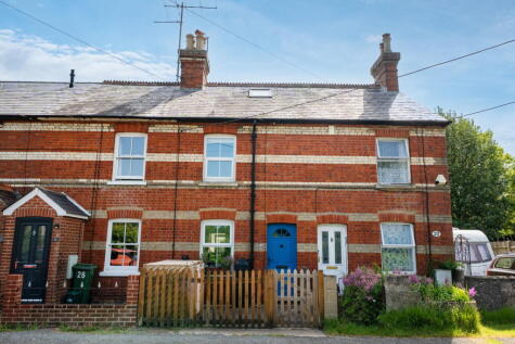 Kingsclere Road, Overton, Basingstoke, RG25 3JA