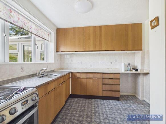 3 bed Semi-Detached for sale Image 7
