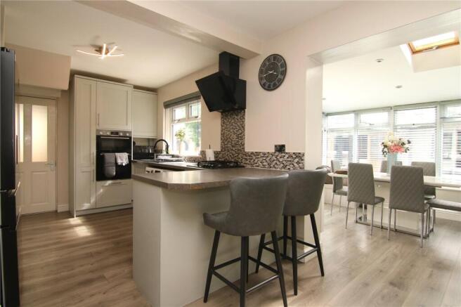 3 bed Semi-Detached for sale Image 5