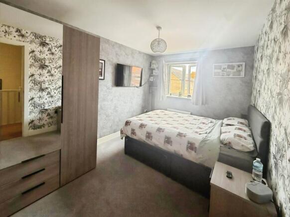 3 bed Semi-Detached for sale Image 7