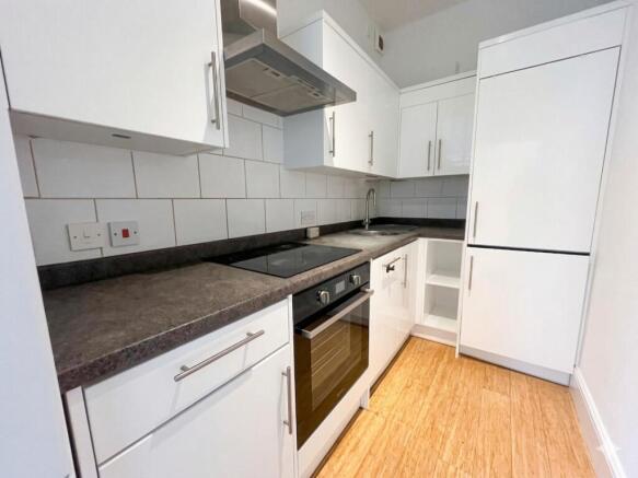 03Kitchen