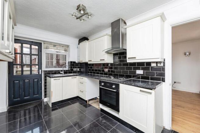2 bed Terraced for sale Image 4