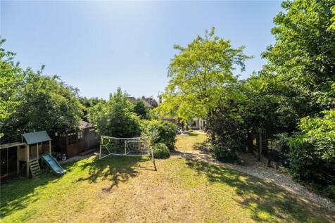 Bredward Close, Burnham, Slough, Buckinghamshire, SL1