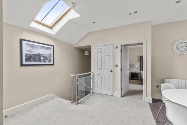 1 bed Apartment for sale Image 4