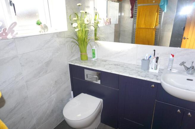 shower room 2 .JPG