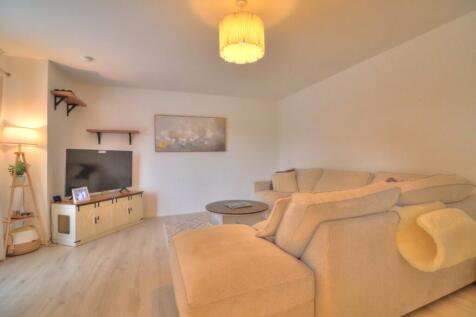 Renton Road, Dumbarton, G82