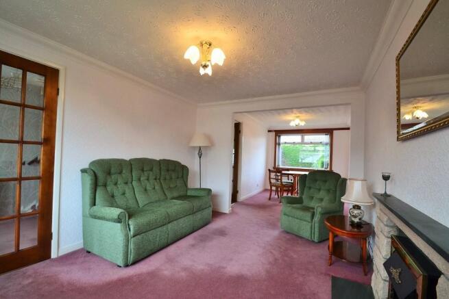 Lounge & Dining 