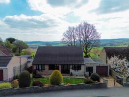 9, Castle Drive, Hood Green, Barnsley S75 3EY