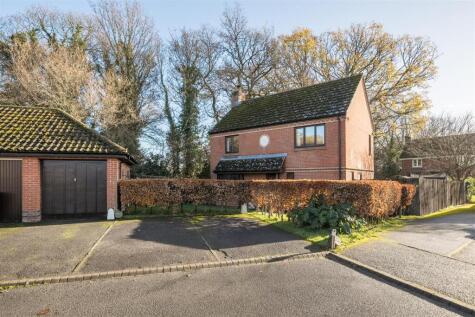 Maple Close, Pewsey