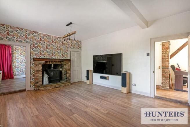 5 bed Semi-Detached for sale Image 6