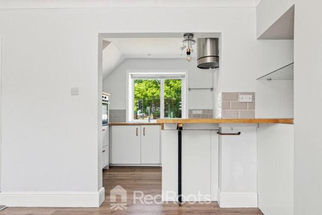 3 bed Semi-Detached for sale Image 11