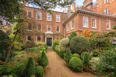 The Mount, London, NW3