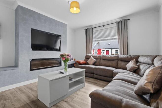 17, Bourtreehall, Girvan, KA26 photo 3