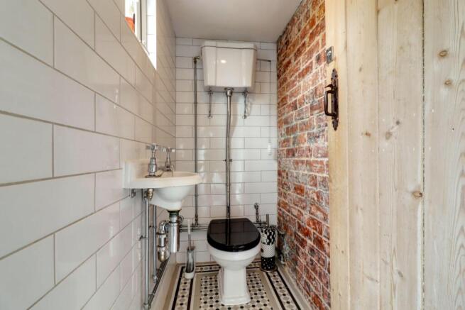 11. WC