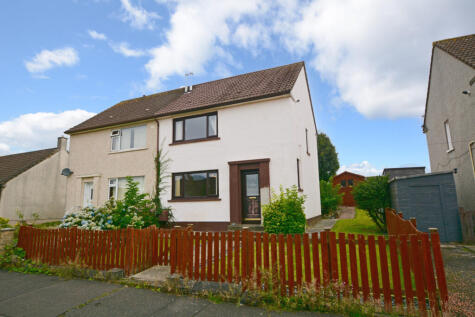 24 Stewart Avenue, Ochiltree, KA18 2PR