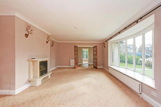 4 bed Detached for sale Image 5