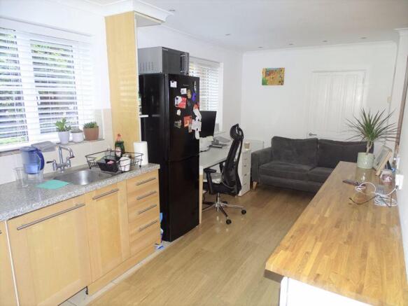 Photo 12