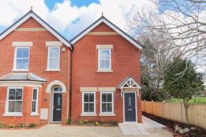 375, Warsash Road, Fareham PO14 4LL
