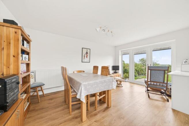 4 bed Detached for sale Image 10
