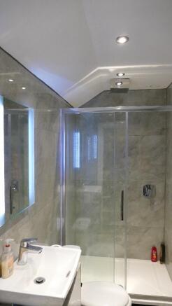 6 bed Terraced to rent Image 11