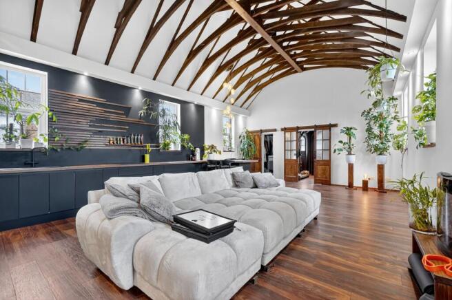 Lounge / Kitchen