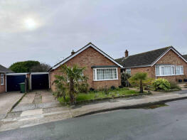 19, Upperfield Drive, Felixstowe IP11 9LS