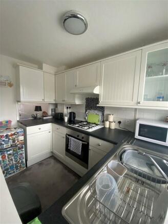 kitchen 1.jpg