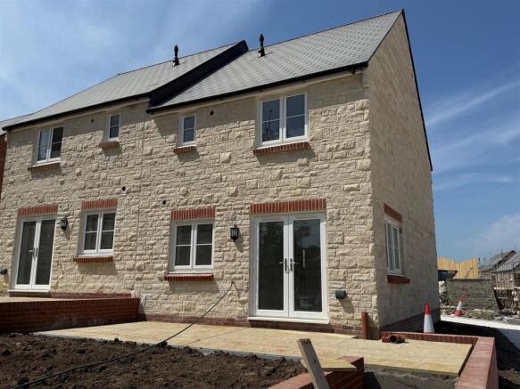 Plot 316 rear.jpg