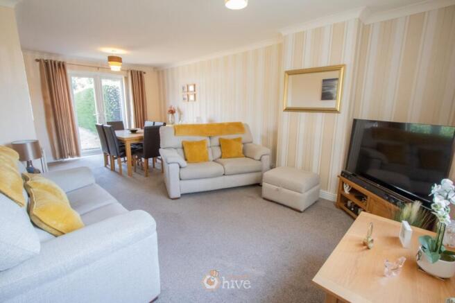 3 bed Semi-Detached for sale Image 4
