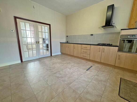 2 bed Terraced for sale Image 6