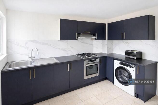 Kitchen (View 1)