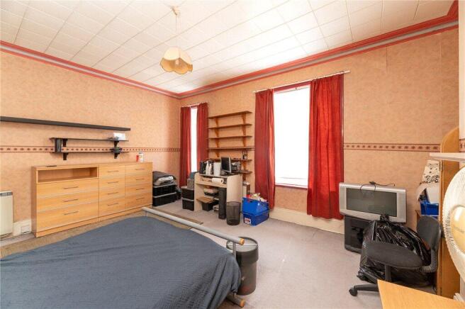 4 bed Terraced for sale Image 12