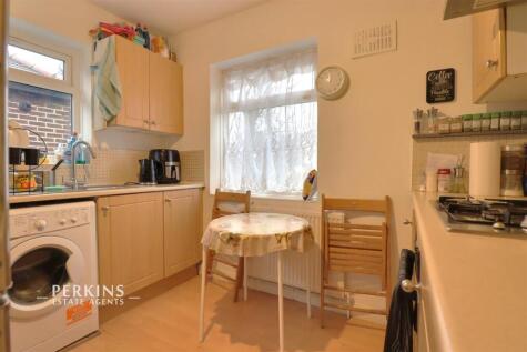 Perivale, UB6