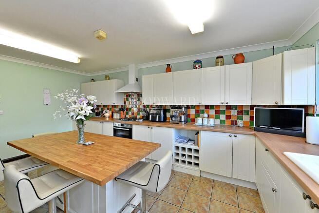 Kitchen/Breakfast...