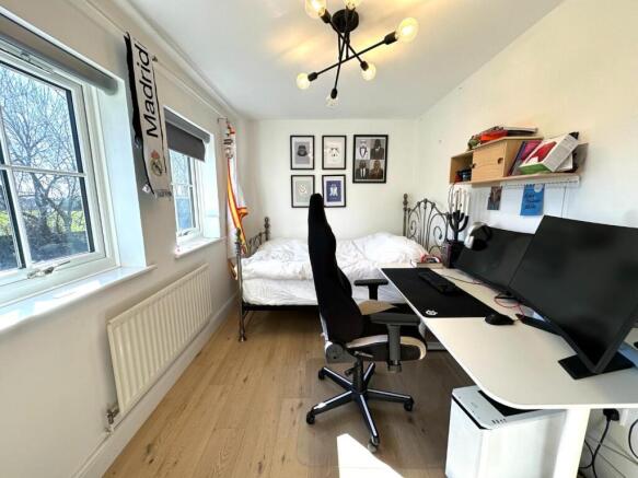 Photo 32