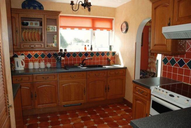 Photo 10