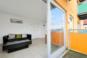 96, Metcalfe Court, John Harrison Way, London SE10 0BZ