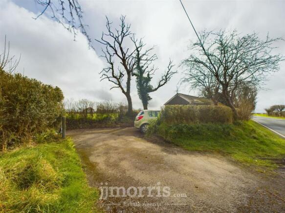 CAM01583G0-PR0103-STILL017.jpg