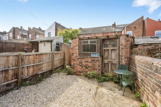 2 bed Terraced for sale Image 4