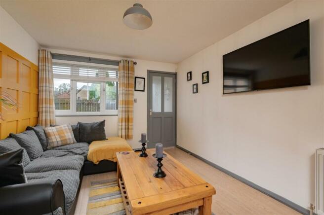 12 Coldstream Drive Dundee-2.jpg