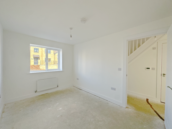 2 bed Semi-Detached for sale Image 5