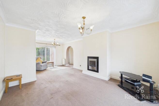 3 bed Link Detached House for sale Image 7