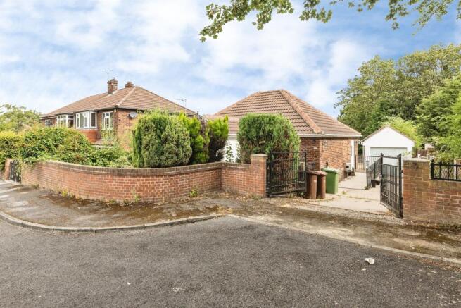 3 bed Detached Bungalow for sale Image 12