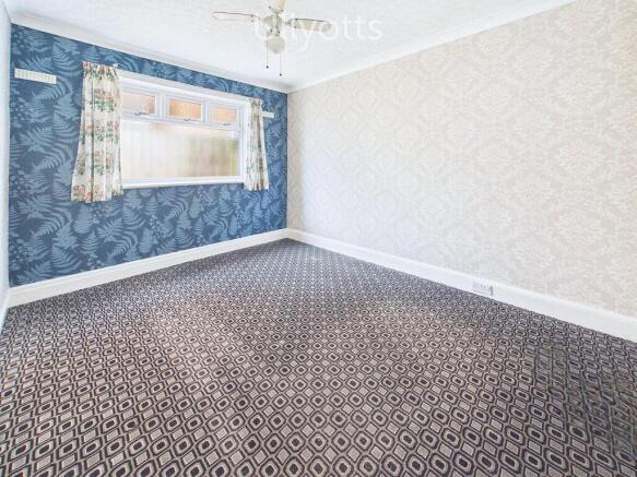 2 bed Detached Bungalow for sale Image 9