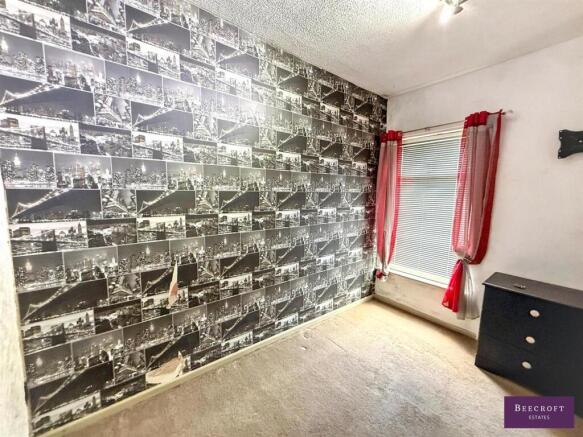 3 bed Terraced for sale Image 12