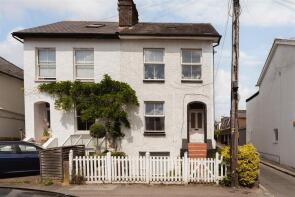 75a, Holmesdale Road, Reigate RH2 0BJ
