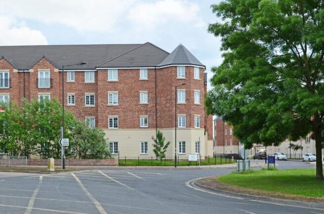 2 bed Flat to rent Image 9