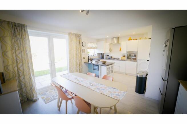 Kitchen/Dining Room