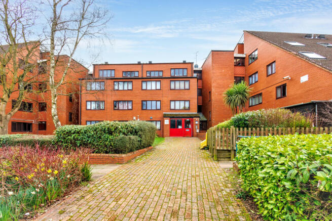 Flat 82, Quartercroft, Pyramid Close, Weston Favell, Northampton, Northamptonshire, NN3 8DP
