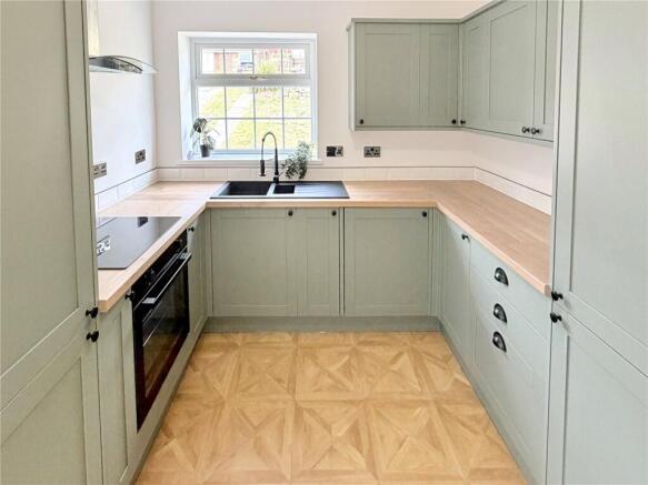 3 bed Bungalow for sale Image 11
